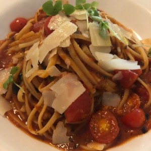 Linguini Al Filetto Di Pomodoro