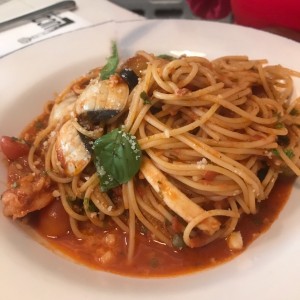 Linguini frutos del mar