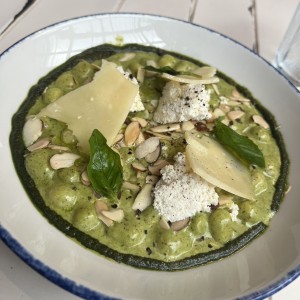 Gnocchi Al Pesto Rustico