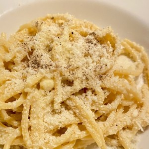 Bucatini Cacio E Pepe