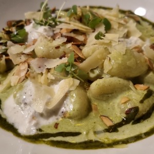 Gnocchi Al Pesto Rustico