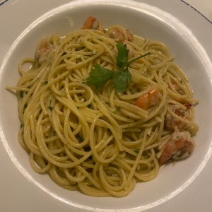 Fetuccini Aglio, Olio E Gamberetti