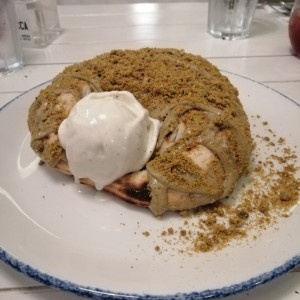 Calzone relleno de nutella y fresas 