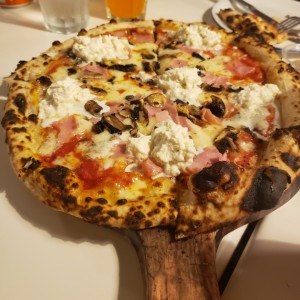 Piezas Extraordinarias - Pizza Miami Vice