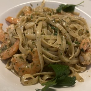 Fetuccini Aglio, Olio E Gamberetti