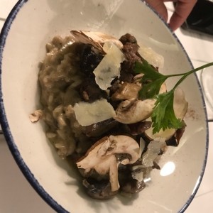 Risotto de hongos y filete