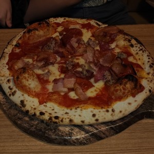 Piezas Tradicionales - Pizza Carnivor