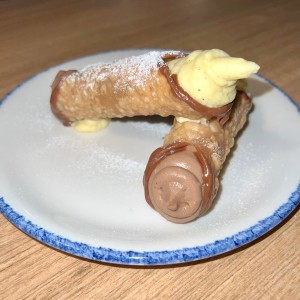 Dolci - Cannolli Nutella