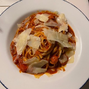 Linguini Al Filetto Di Pomodoro