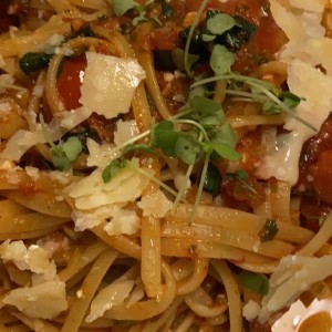 Linguini Al Filetto Di Pomodoro