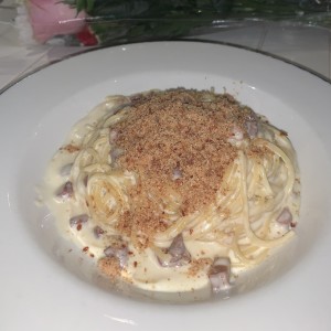 Spaghetti Alfredo e Prosciutto