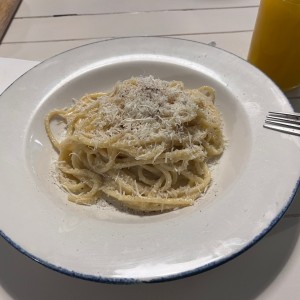 Bucatini Cacio E Pepe