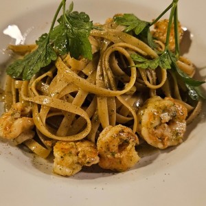 Fetuccini Aglio, Olio E Gamberetti