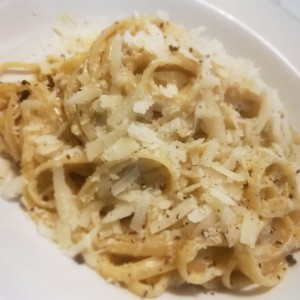 Linguini Cacio e Pepe