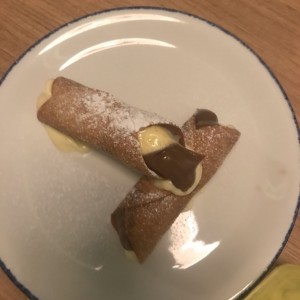 cannoli crema y nutela 