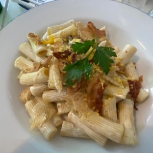 Rigatoni Ni Carbonara Ni Alfredo