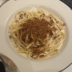 Fetuccini Alfredo e Prosciutto