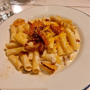 Rigatoni Ni Carbonara Ni Alfredo