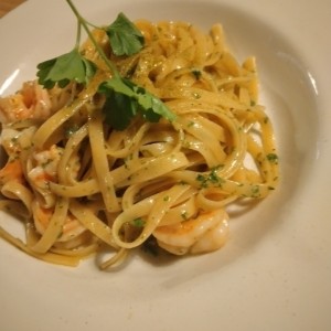 Fetuccini Aglio, Olio E Gamberetti