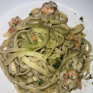 Fetuccini Aglio, Olio E Gamberetti