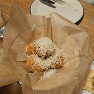 Arancini Cacio e Pepe