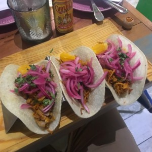 tacos cochinita pibil