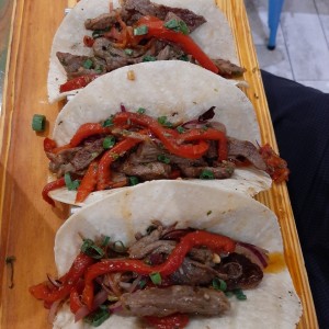 Tacos de Arrachera