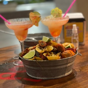 Louisiana Bowl para 2 personas y margaritas