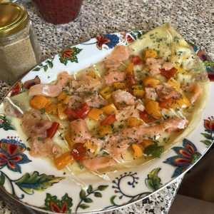 Blin de salmon con pimientos 