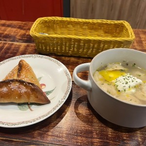 pelmeni de res con caldo