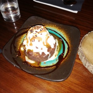 Postre Malo - Brownie con Helado