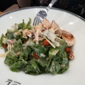 Ensalada Cesar con Pollo