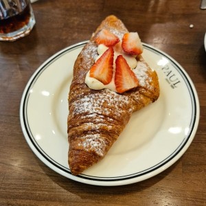 Croissant con Cheesecake 