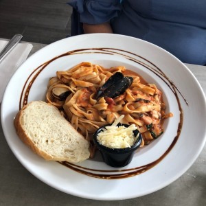 Pasta con Mariscos