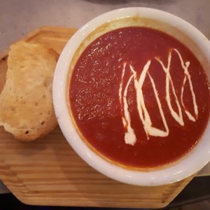 sopa de tomate