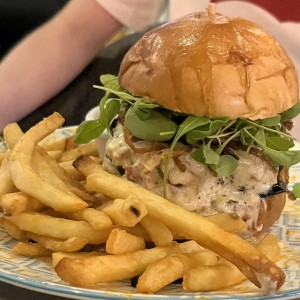 Platos Fuertes - Carbonara Burger