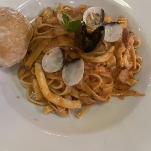 Pastas - Pasta Agliorosso