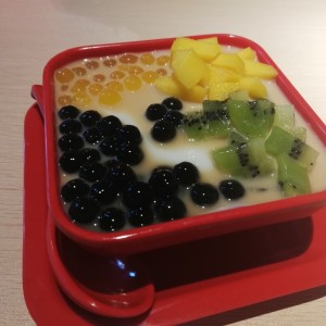 Pudin de soya con frutas