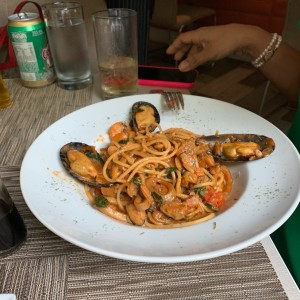 linguini frutti di mare