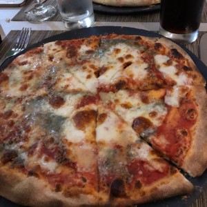 PIZZAS - QUATTRO FORMAGI