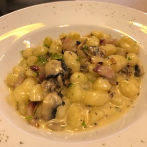 gnochini con gorgonzola (no esta en la carta)