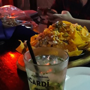 Nachos y Mojito