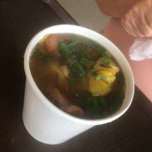 sopa de wanton