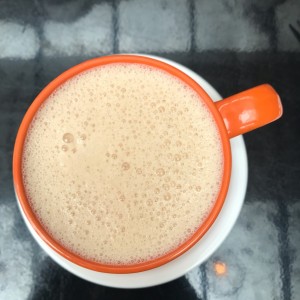 chai con leche de almendras