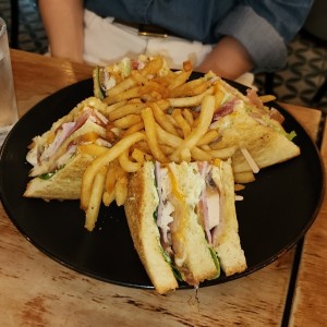 Sandwiches - Pollo Club