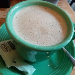 Capuchino con leche de almendra 