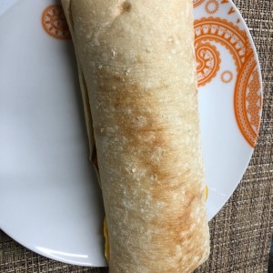 emparedado de ciabatta de cuatro quesos.