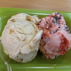 Helado de frutos rojos con vainilla