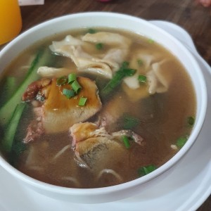 sopa de wanton 