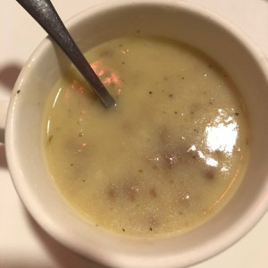 Sopa o Crema de Garbanzos con Trocitos de Cordero